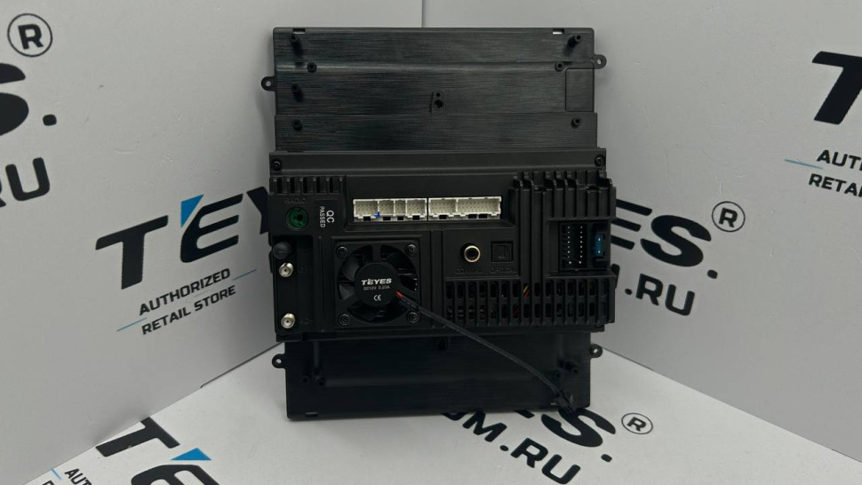 (Уценка) Магнитола Tesla style Teyes TPRO 2 DS 4/32 (9,7 дюймов) 3